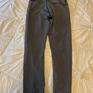 Lululemon wunder under